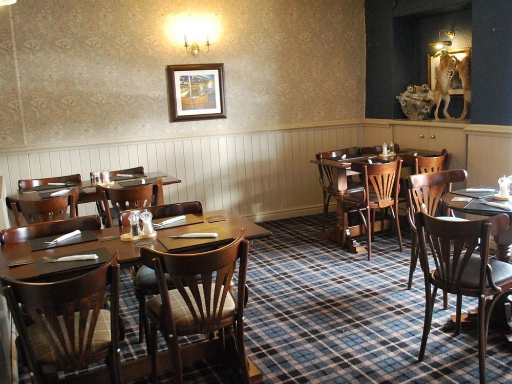 מלון ברנרד קאסל The Cricketers Arms מראה חיצוני תמונה