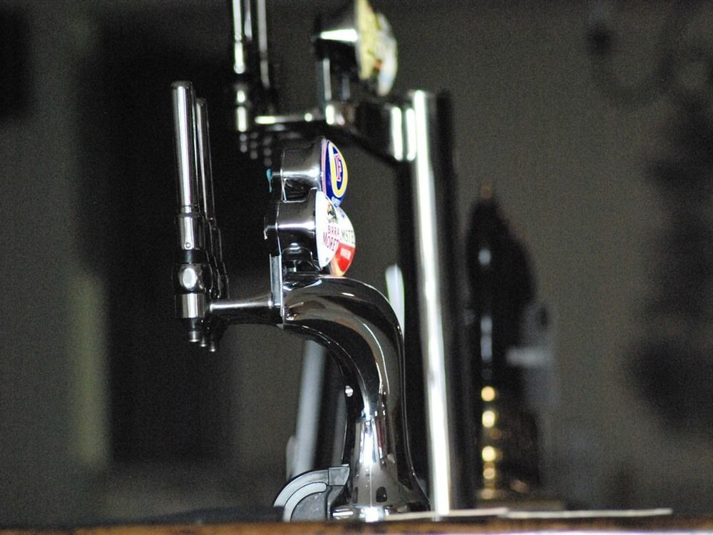 מלון ברנרד קאסל The Cricketers Arms מראה חיצוני תמונה